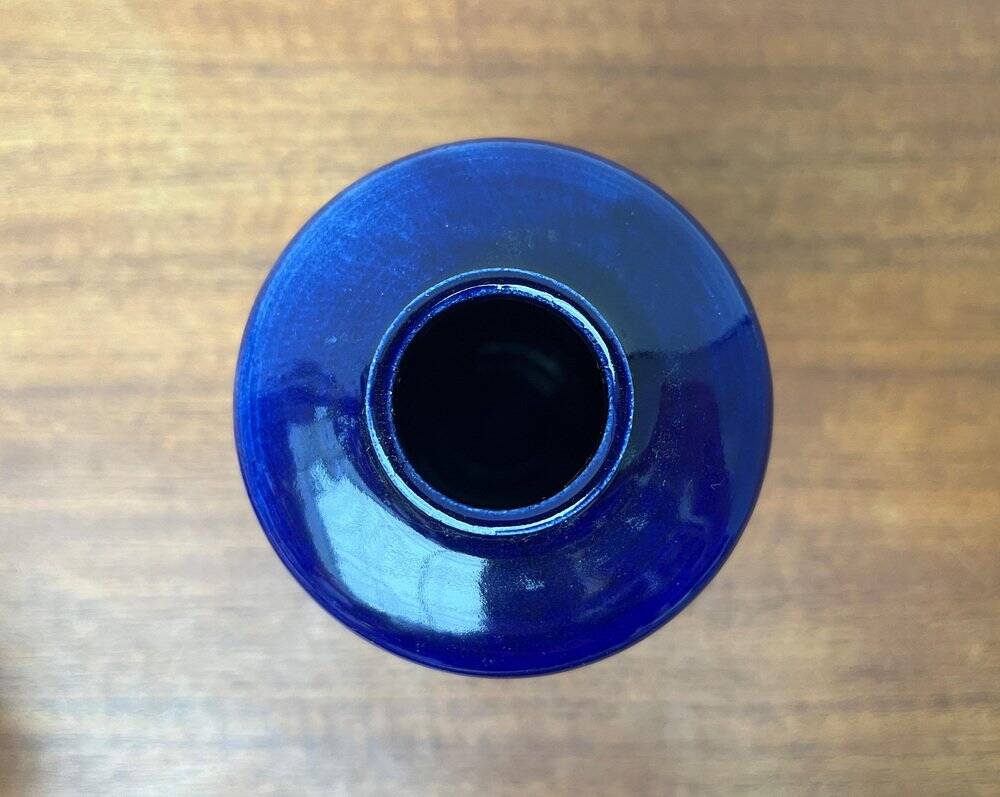 Mid-century German studio pottery bottle vase with lid by Cornelsen Kindermann, 1960s.