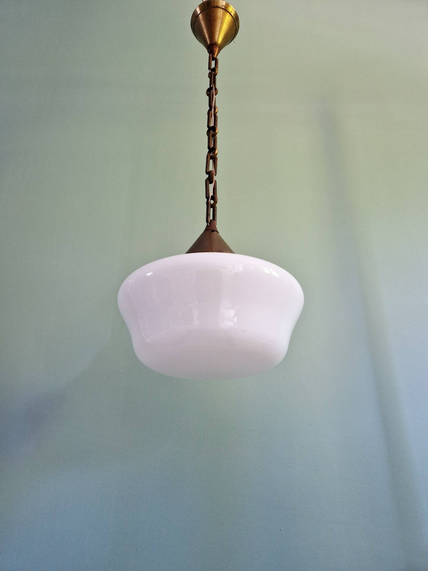 Art Deco suspension in white opaline, 1920s