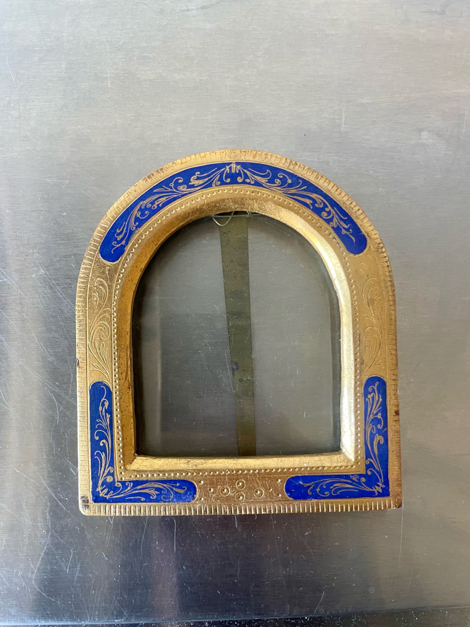 Frame gilded wood
