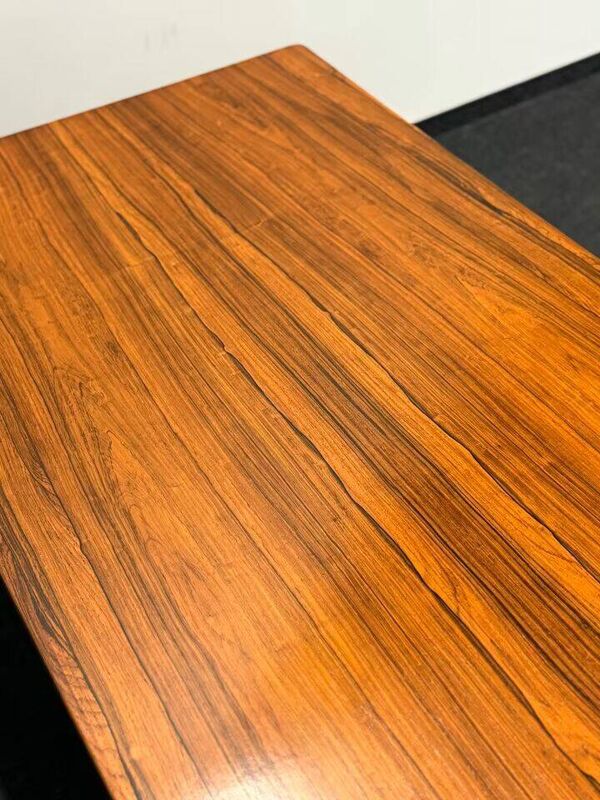 Table basse rare en bois de rose par Brødrene Blindheim - Norvège, années 1970