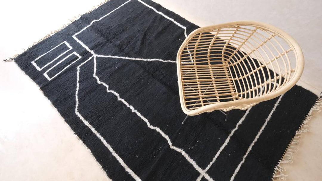 Black and white rug (Moroccan handmade) 250cmx150cm