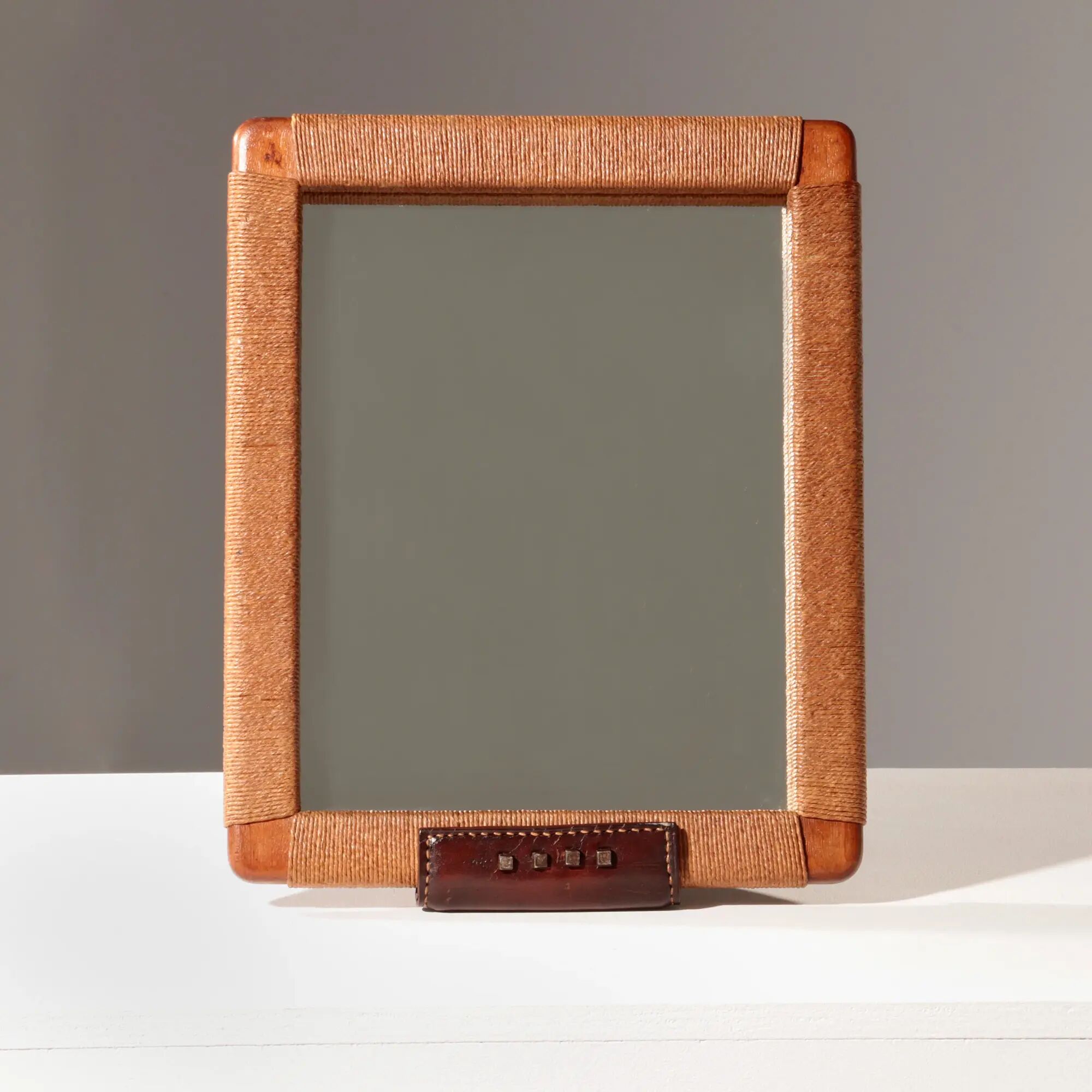 Miroir de table moderniste rare de Jacques Adnet des années 1950