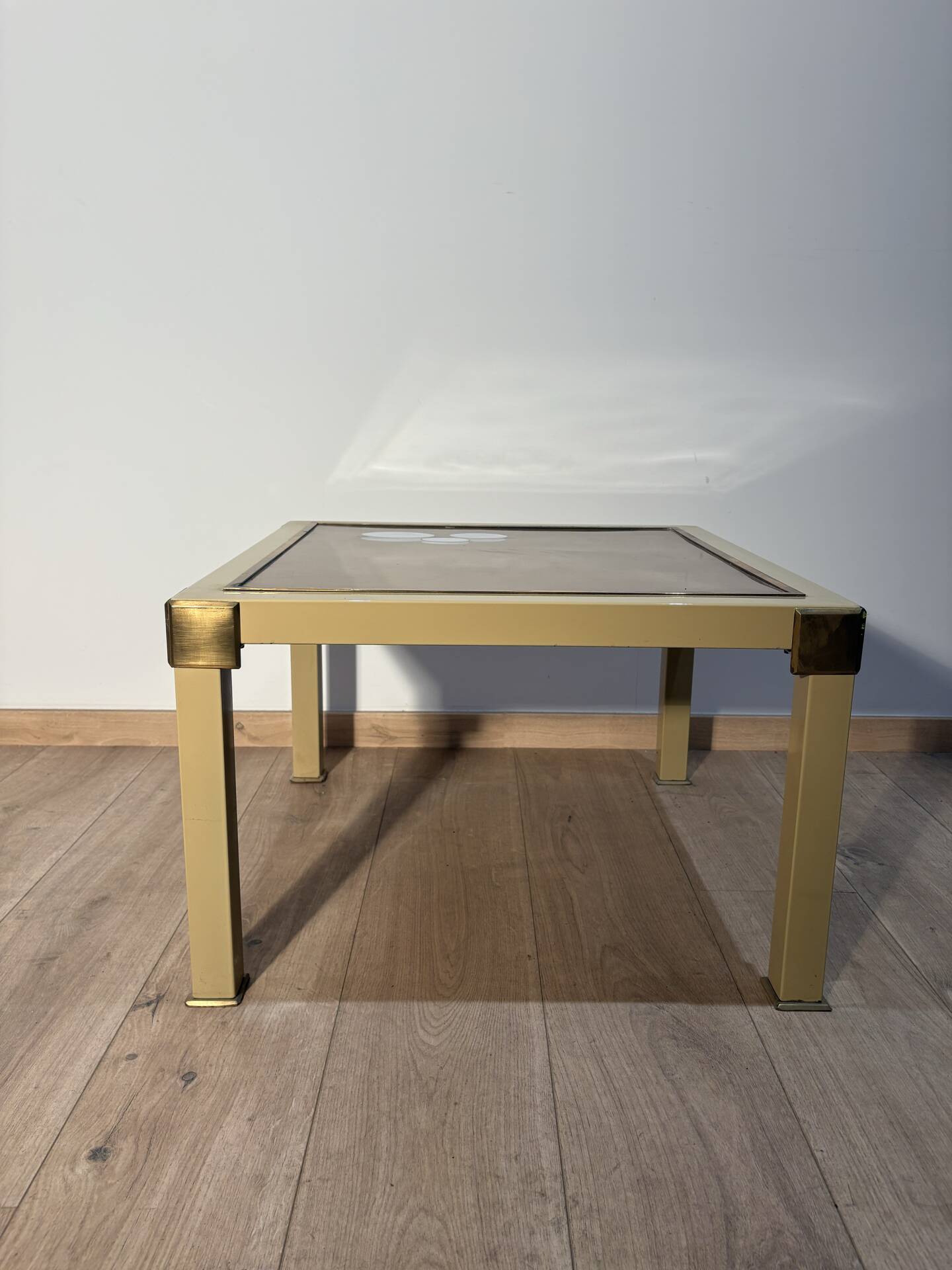 Metal and brass coffee table in ceramic by Nisco.
