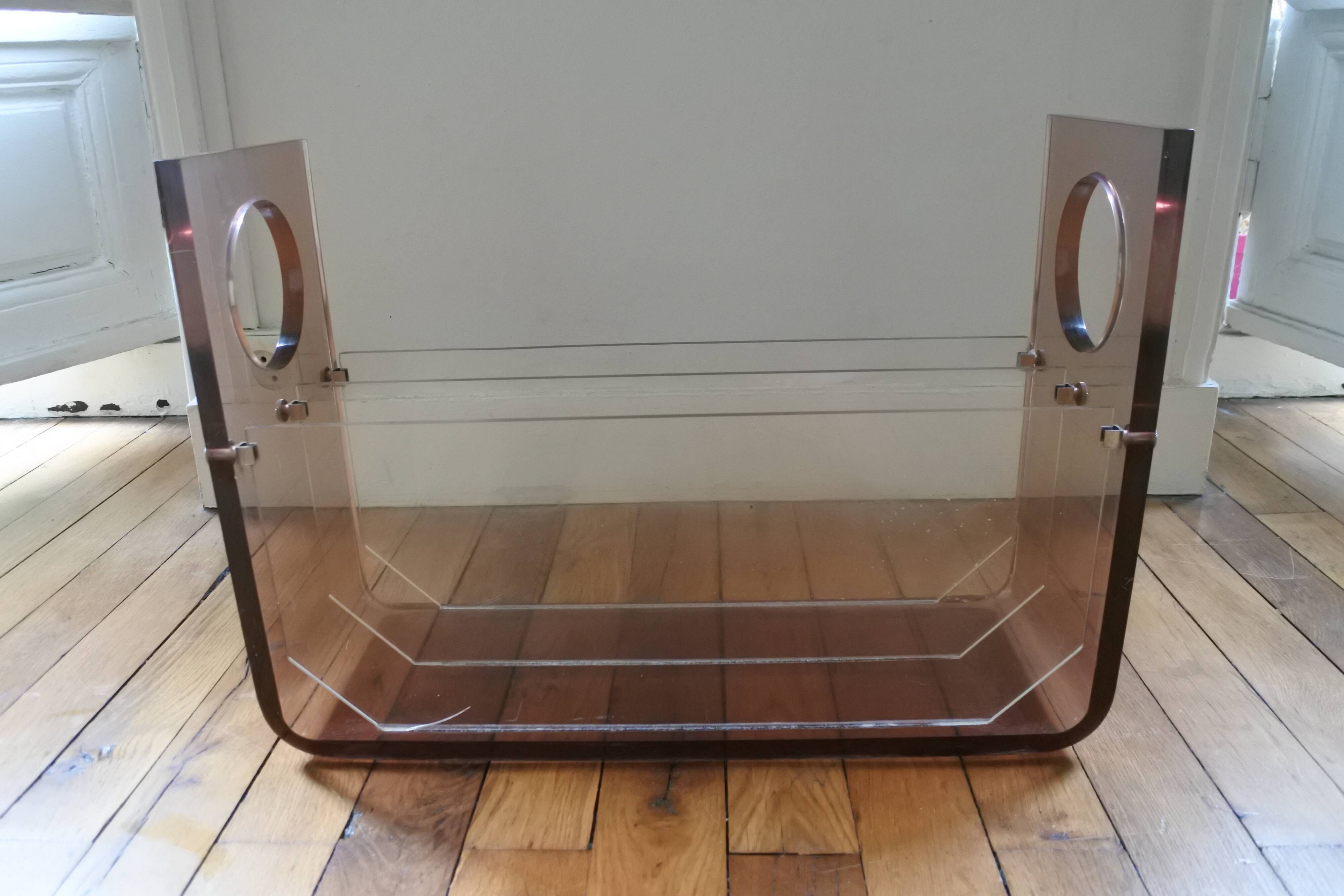 Plexiglass magazine rack