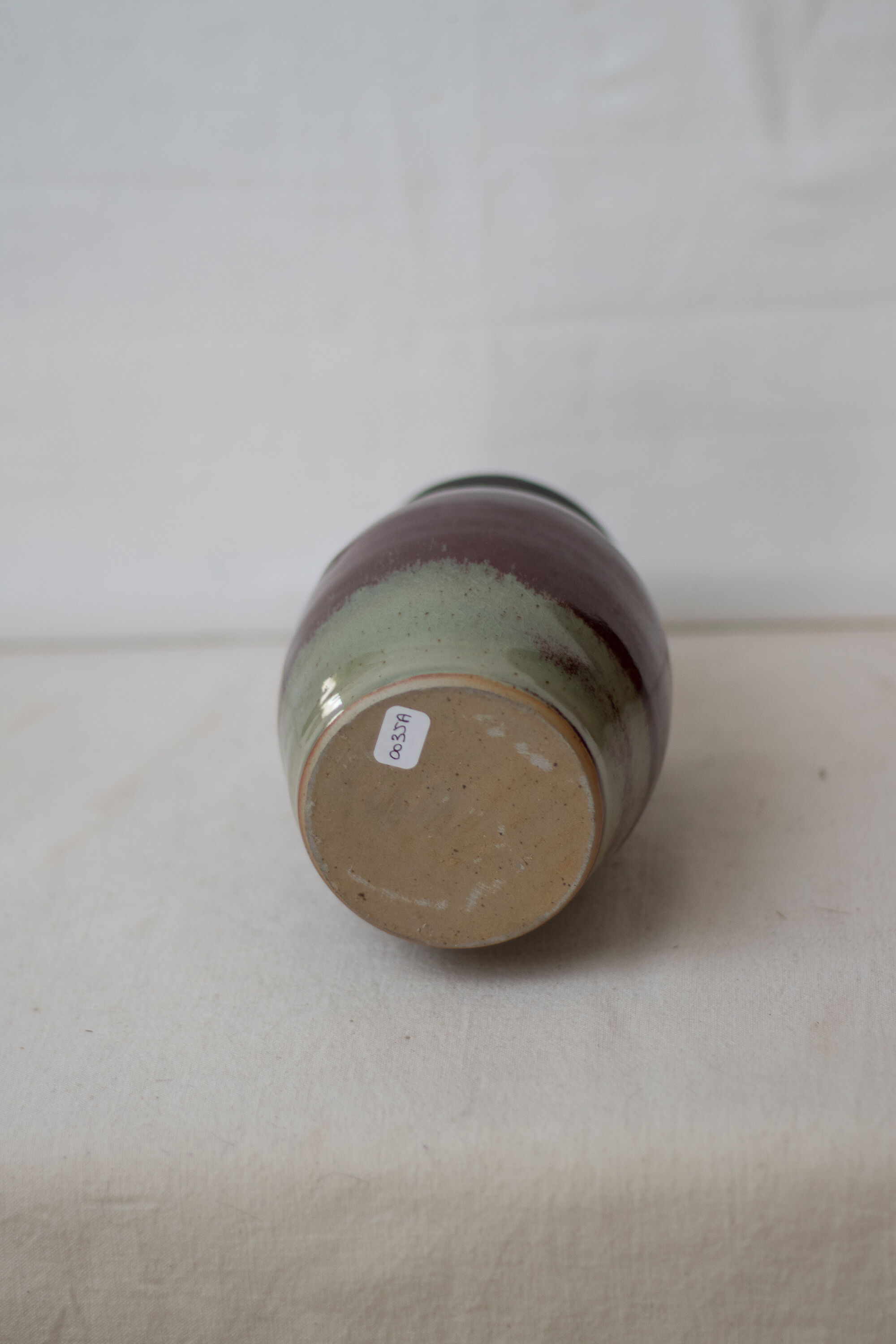 Vase en grès couleur sang de boeuf