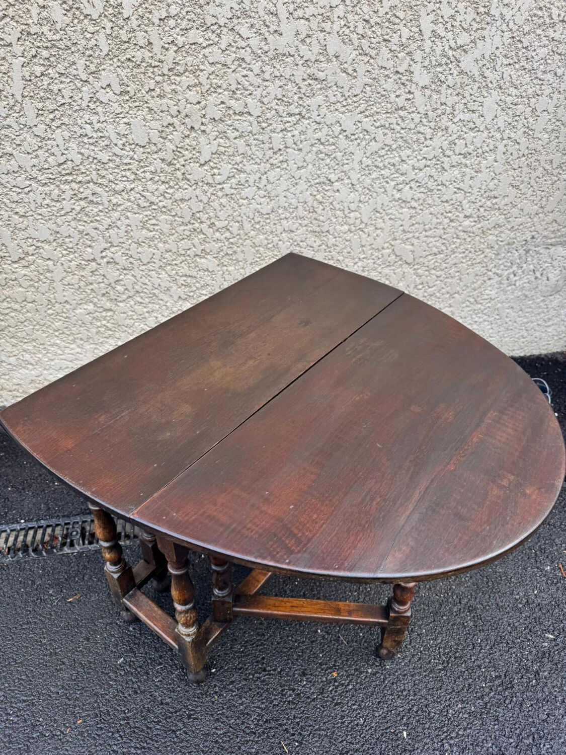 CC41 stamped steering wheel table – English furniture from the Second World War