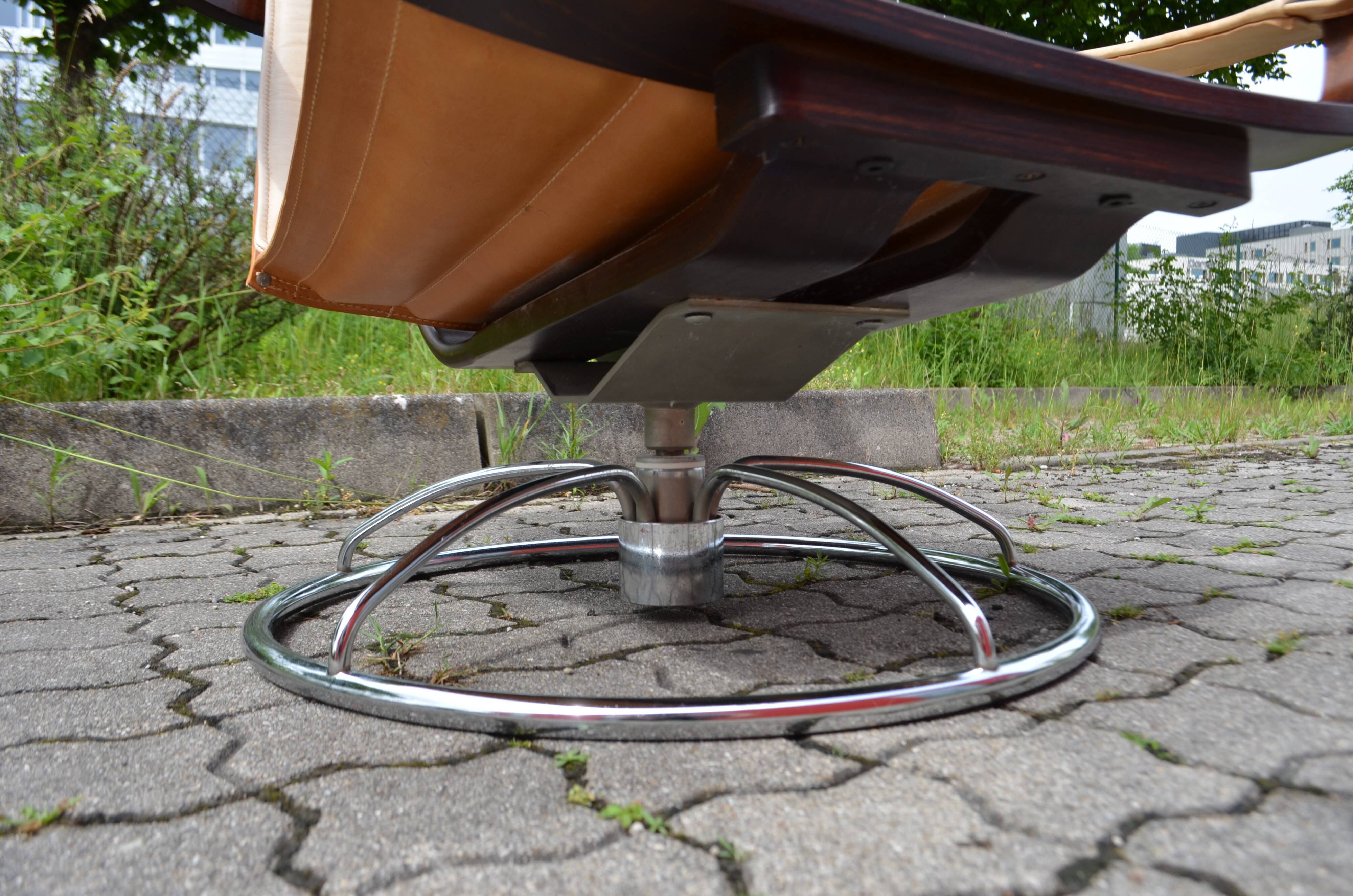 Ake fribytter for nelo sweden swivel leather lounge chair