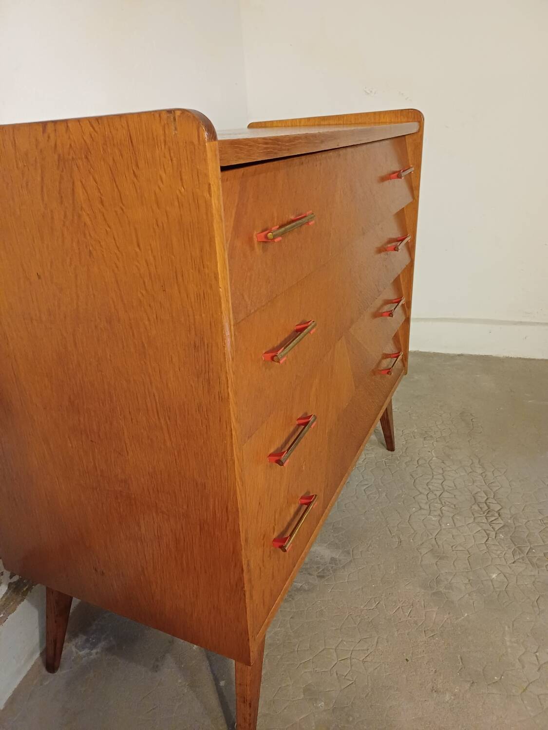 Vintage chest of drawers