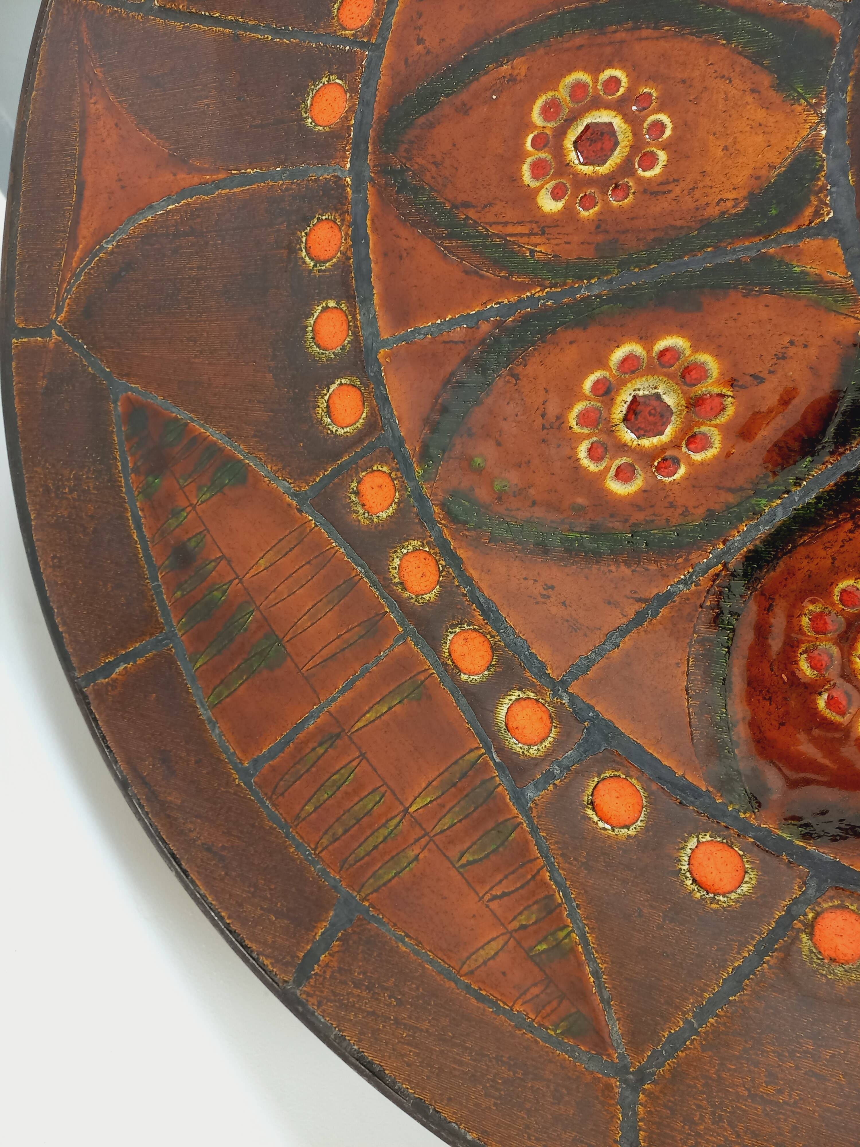 Vintage round coffee table from the 60s 70s by Raymond Corroyez in ceramic