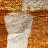 Traditional wool rug 200cm x 300cm