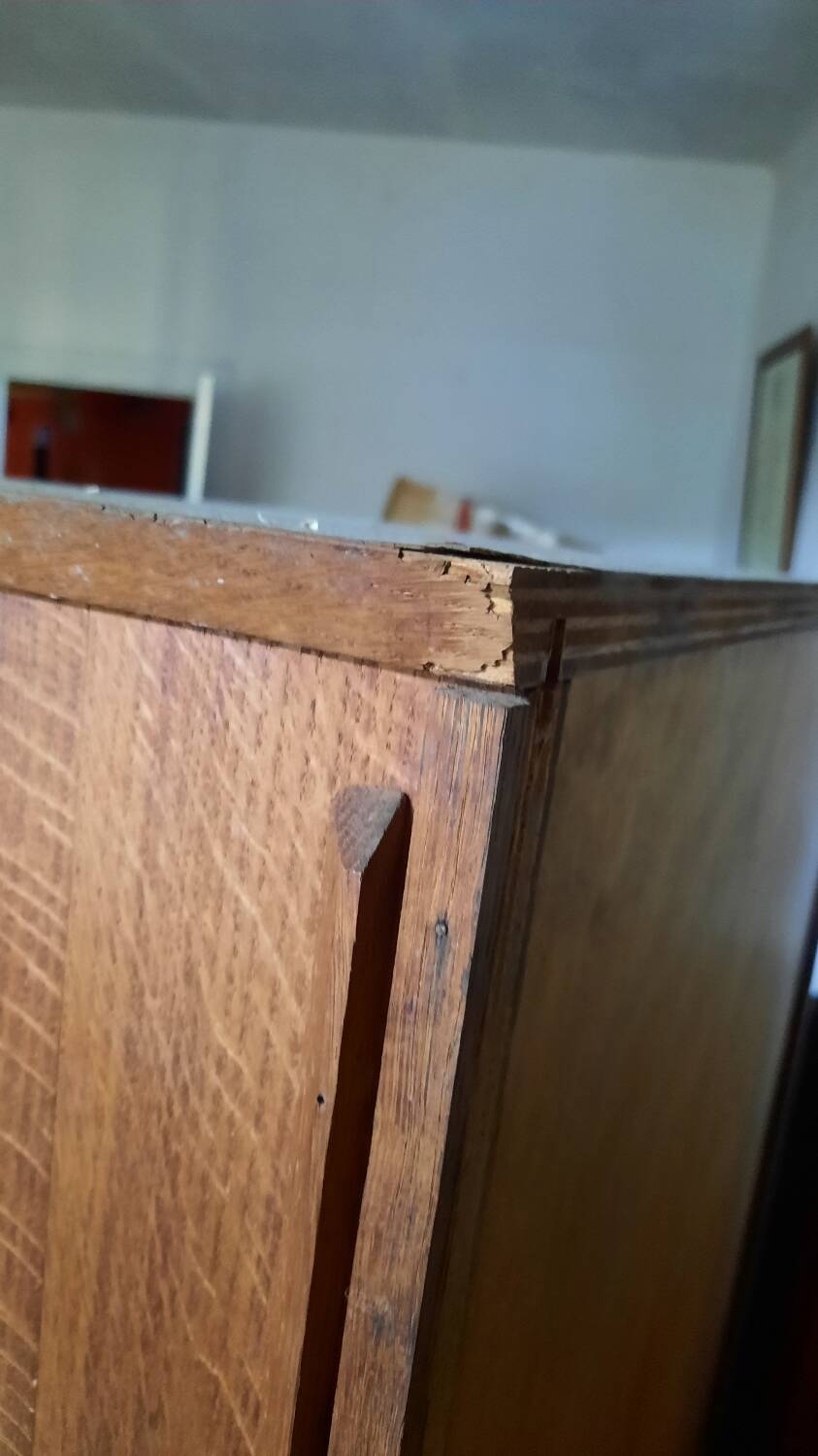 Armoire asymétrique