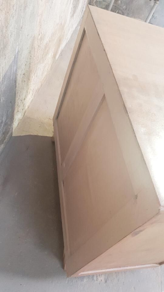 Vintage chest of drawers