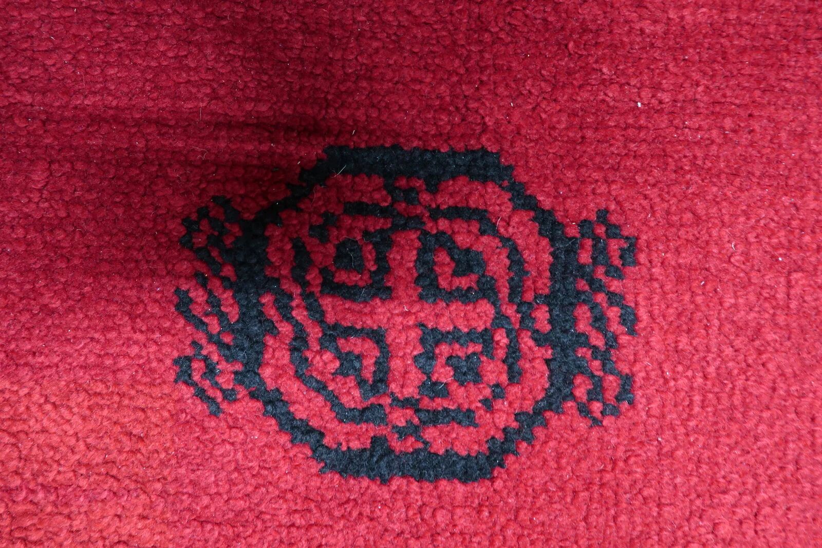 Vintage French Savonnerie rug 3.8' x 6.5' 1960s - 1C1226