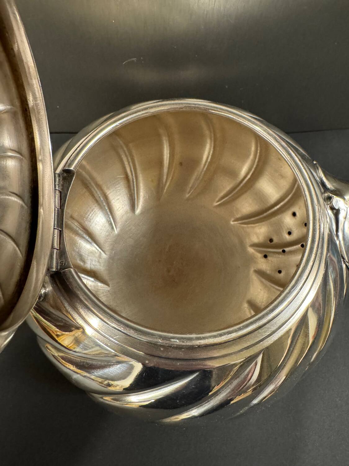 Teapot from the silversmith's house of Cailar & Bavard, early 20th century
