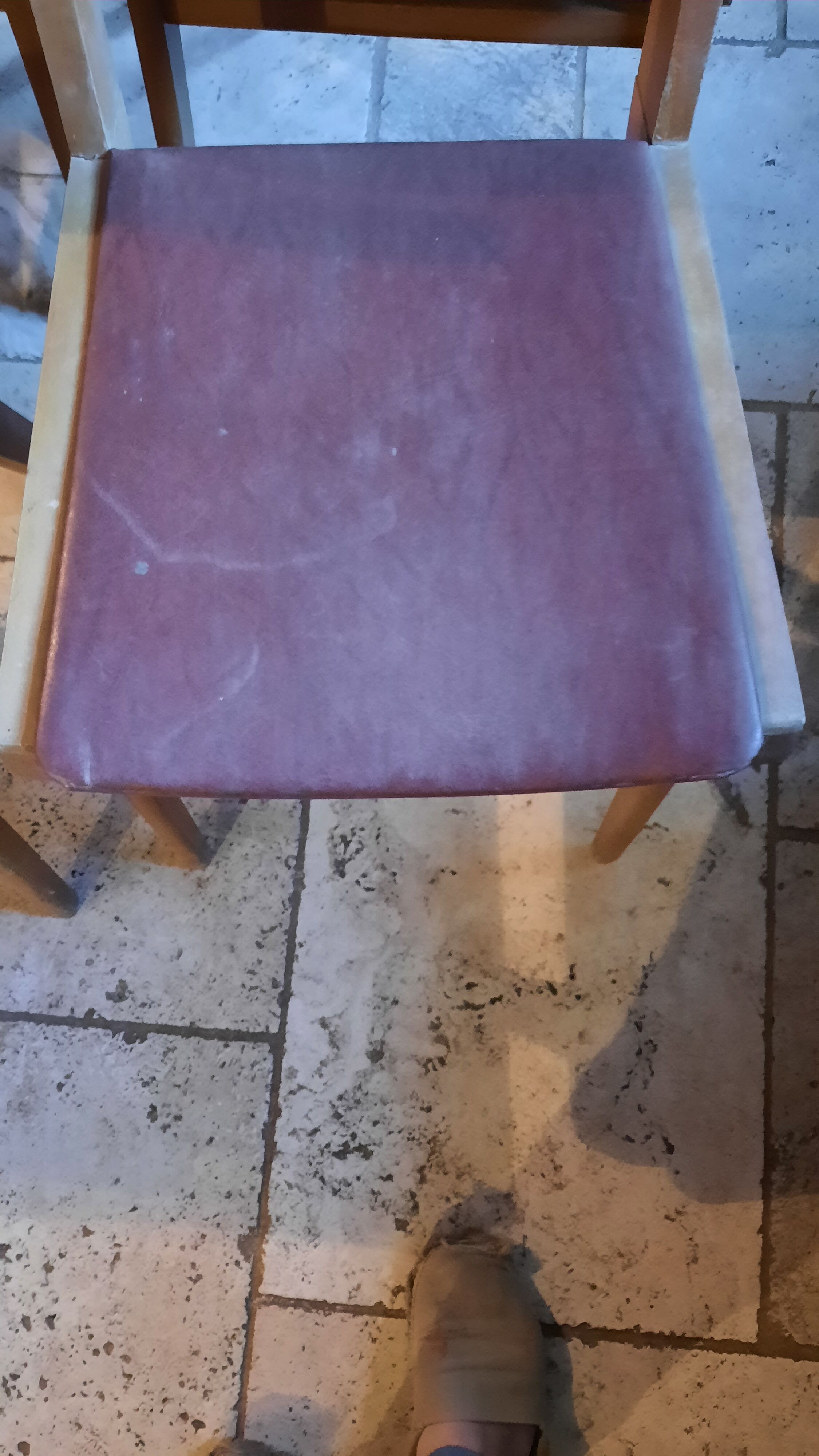 6 Scandinavian style chairs