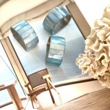 10 rounds of mother-of-pearl towels 1960