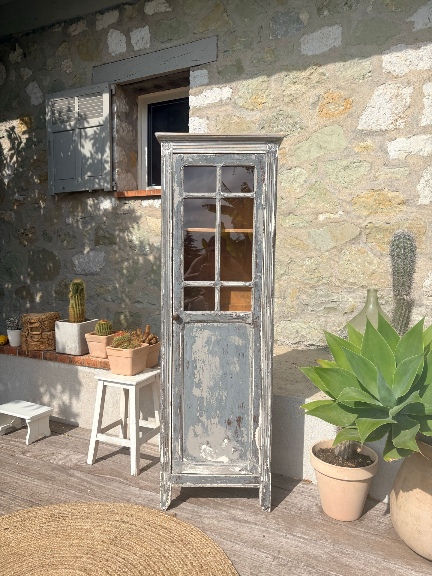 Petite armoire vitrée vintage « Simone »