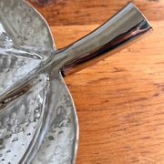 Grand plateau, centre de table en forme de feuille