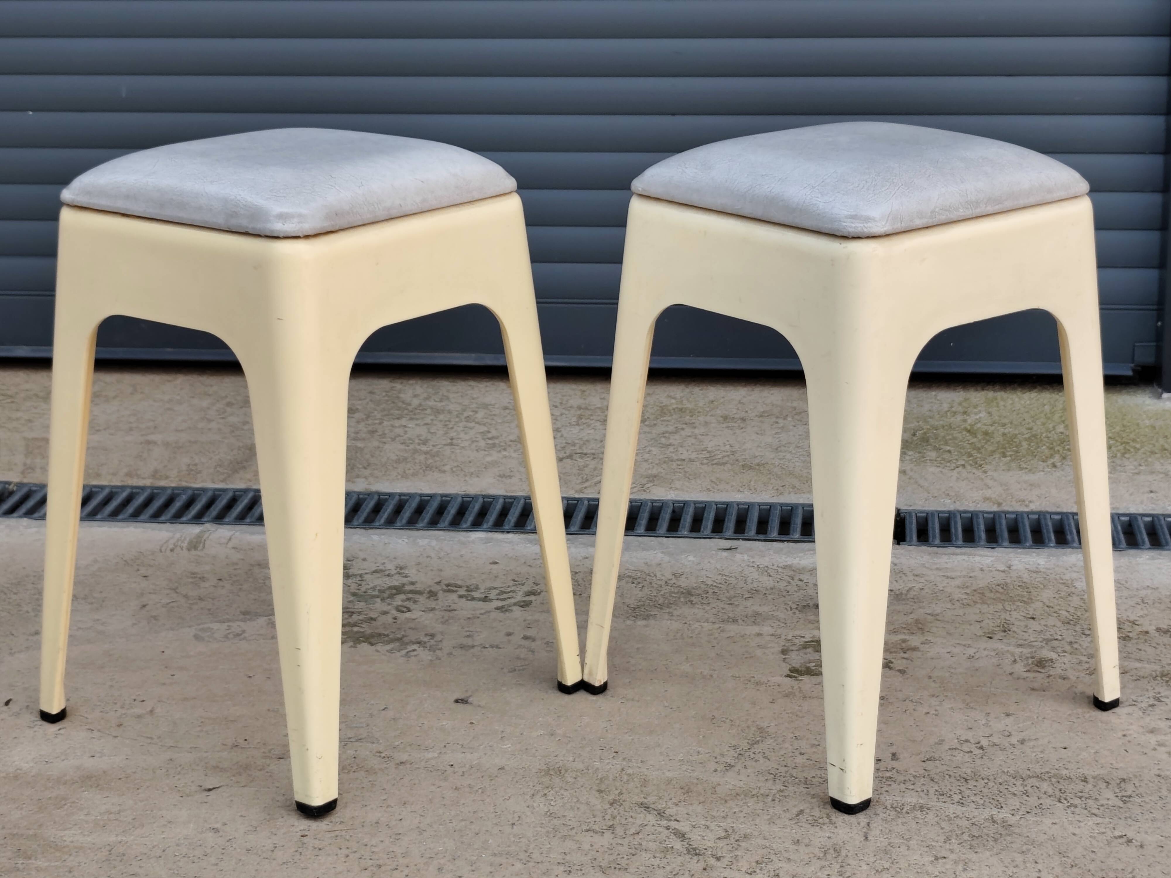 Pair of vintage "ami" stools