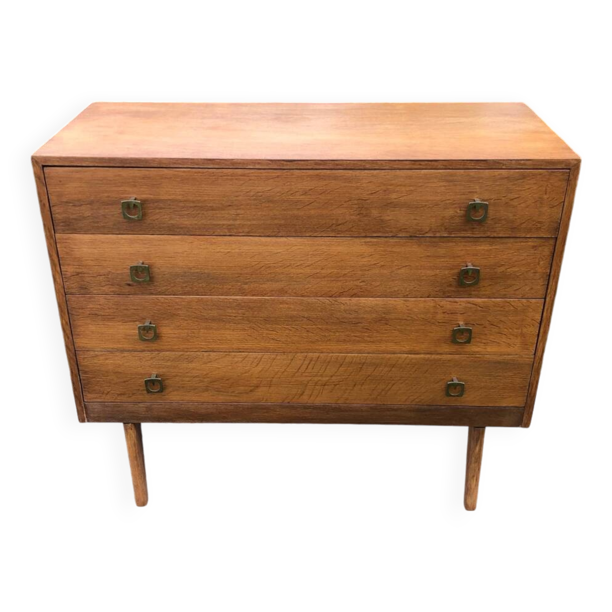 Vintage chest of drawers.