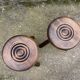 Paire de tabouret de traite ou porte-plantes
