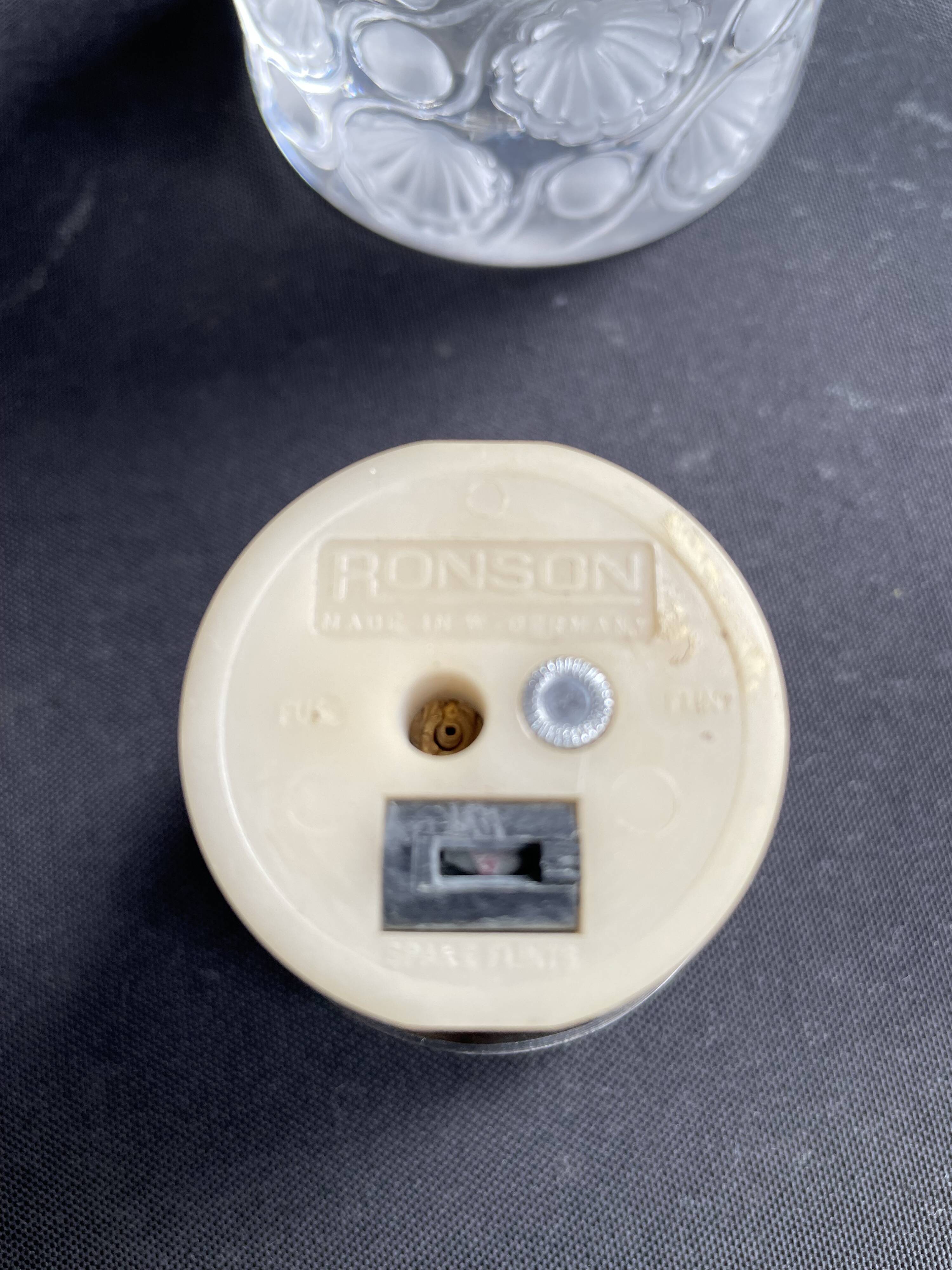 Lalique Tokyo model table lighter