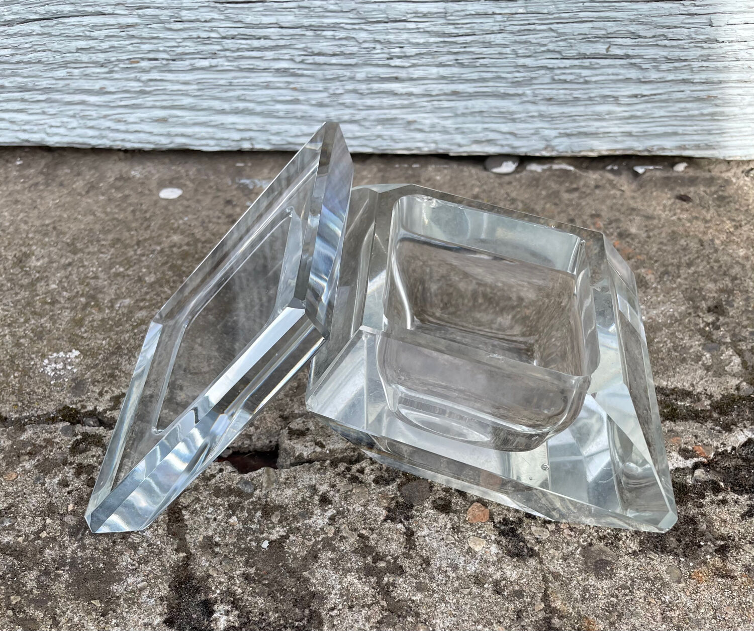 Flacon de parfum / Vanité en cristal Art Déco