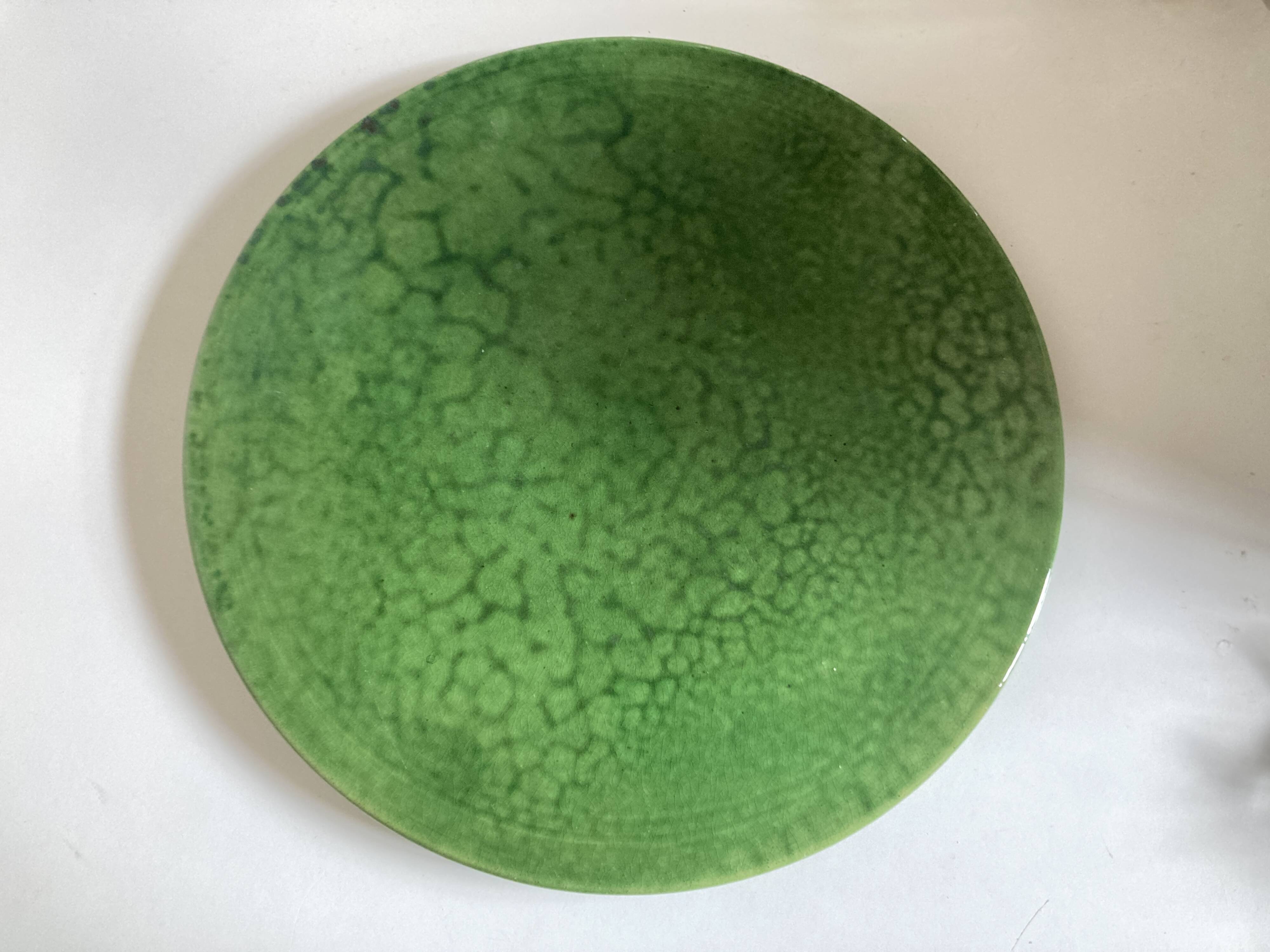 Plateau under a glazed earthenware dish from Biot 1960