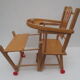 Chaise haute ancienne de poupée en bois clair décor papillon