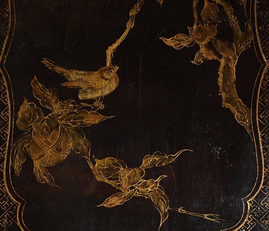 Important Asian Coffee Table, in black lacquered wood – Mid 20th century