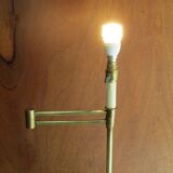 Lampe liseuse sur pied depliable et articulee