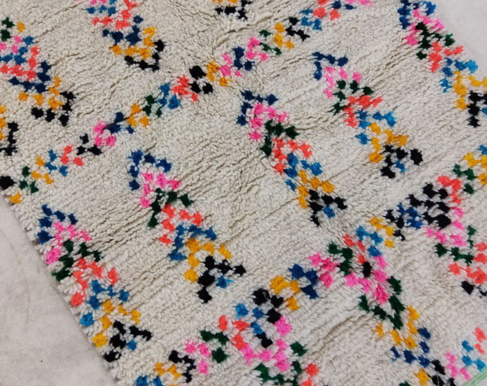 Moroccan Berber Carpet 150x111cm