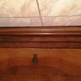 Chest of drawers in walnut