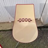 Guzzini dining set, round glass table and 4 shell chairs.