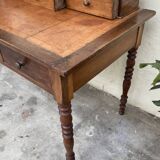 Antique desk with leather top and turned legs, 98 x 60.