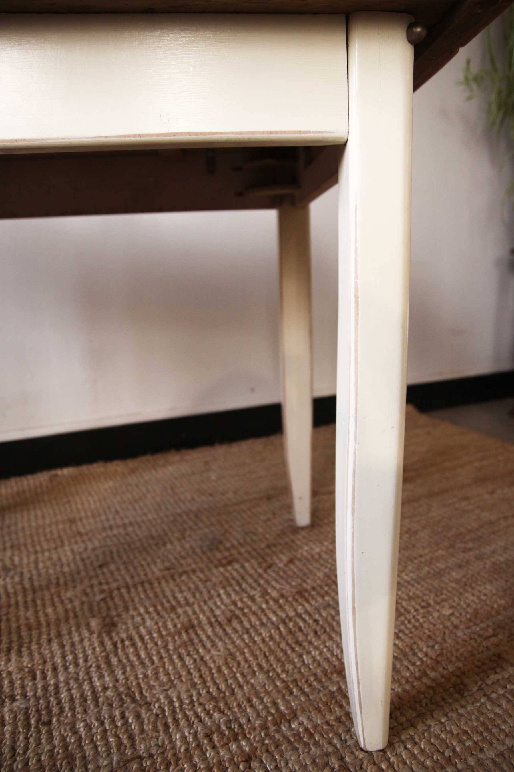 Table à manger vintage