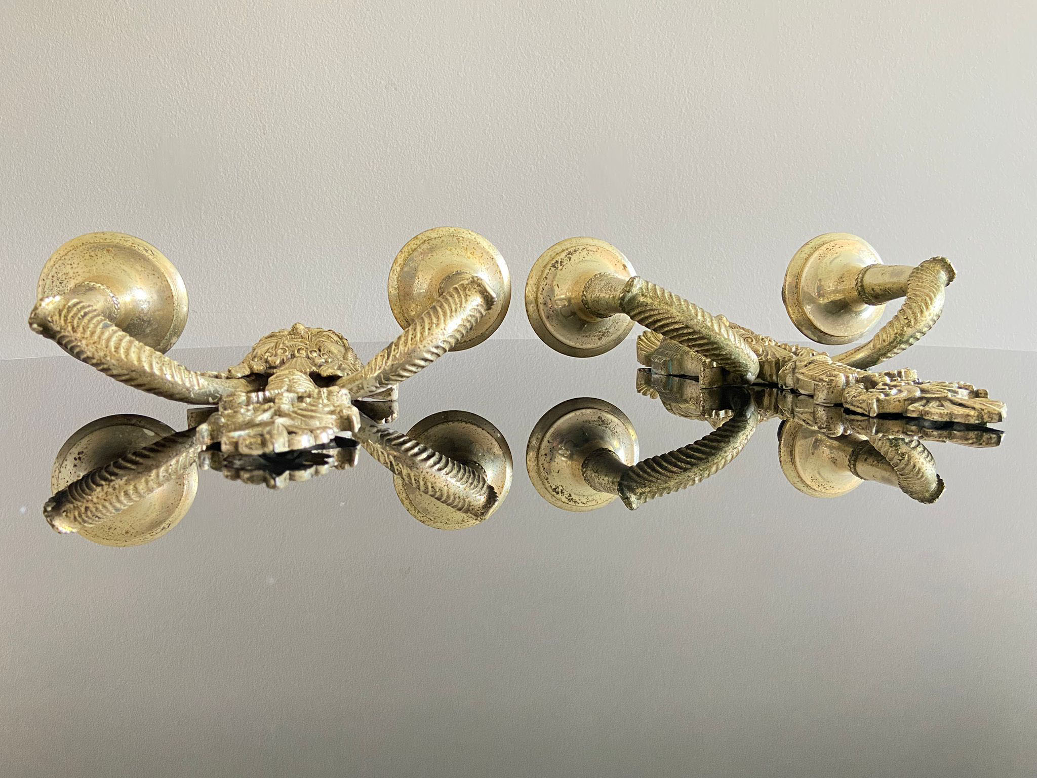 Wall lamp Mascherone Tragedia Greca in silver cast alloy