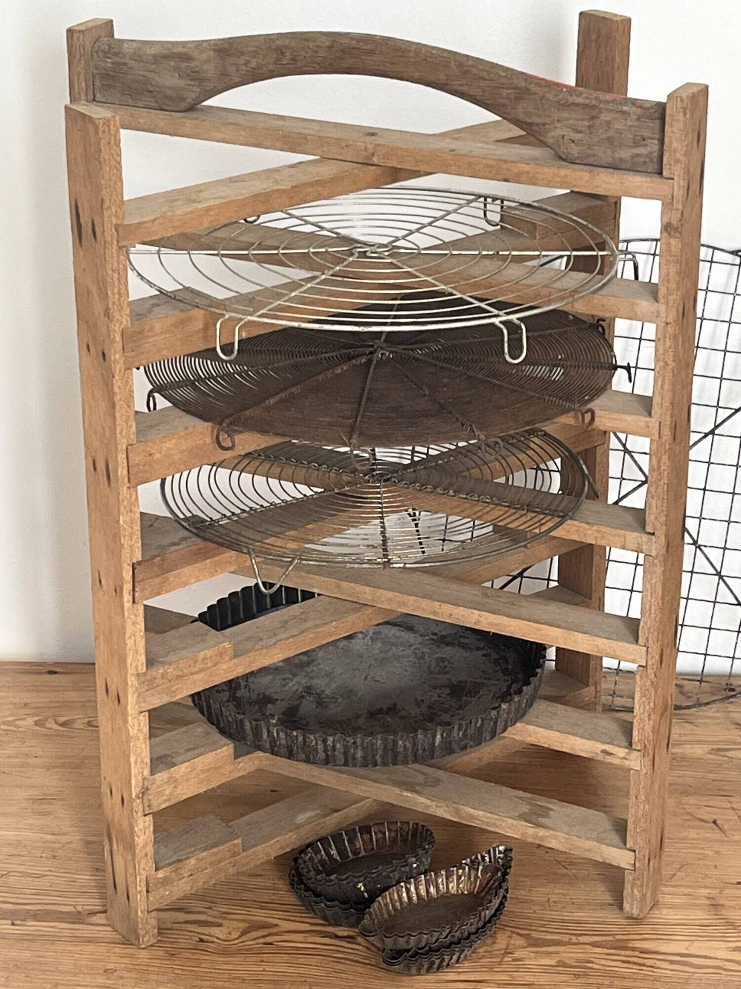 Old pastry board, wooden pie carrier,