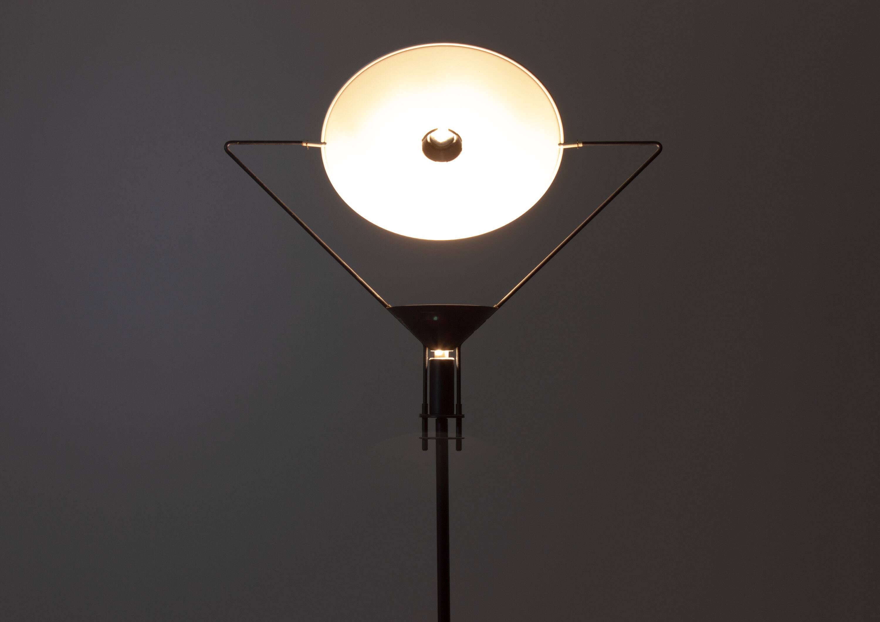 Lampe postmoderne « Polifemo » d'Artemide, Italie, années 1980
