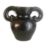 Black engobe vase