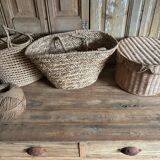 Chest of drawers, shell handle.