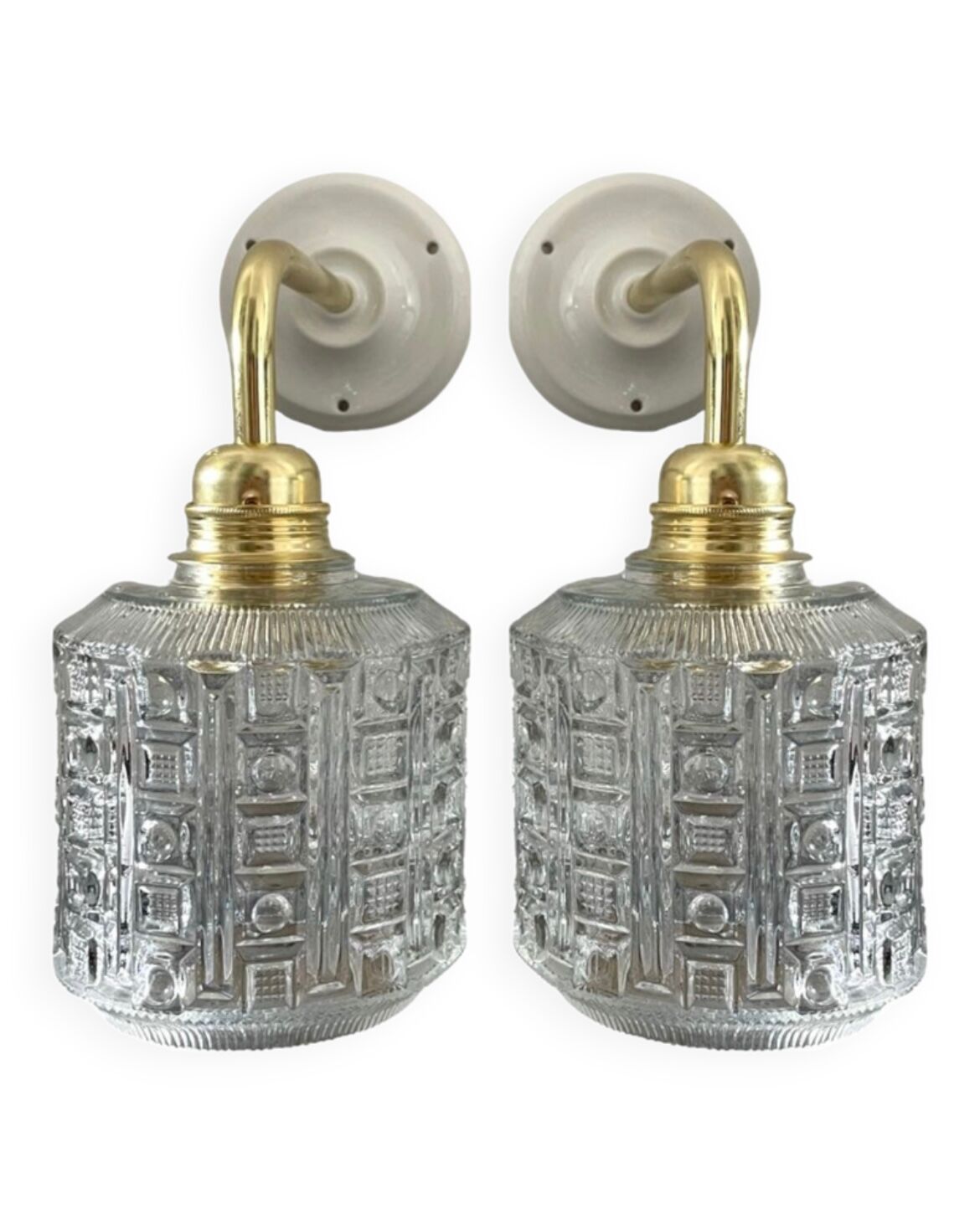 Paire d’appliques vintage en verre ciselé