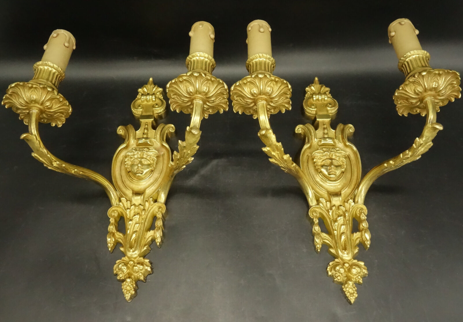 Pair of wall lamps with gorgon Medusa Louis XVI style