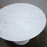 Round marble tulip table by E. Saarinen for Knoll International Editions