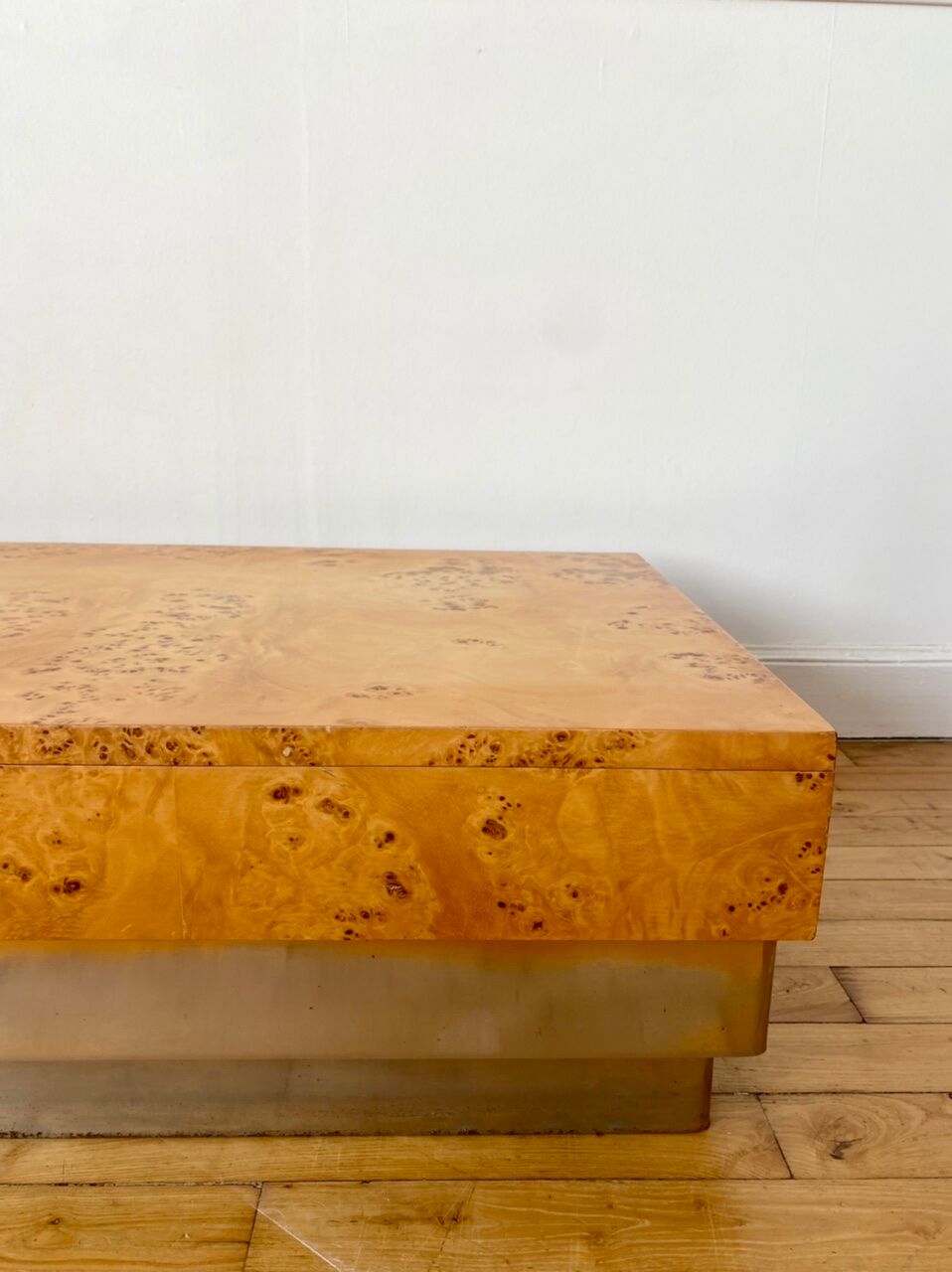 Elm magnifying glass coffee table