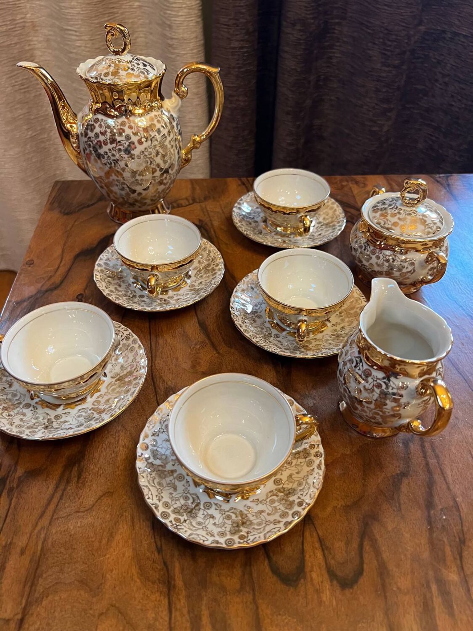 Porcelain coffee service