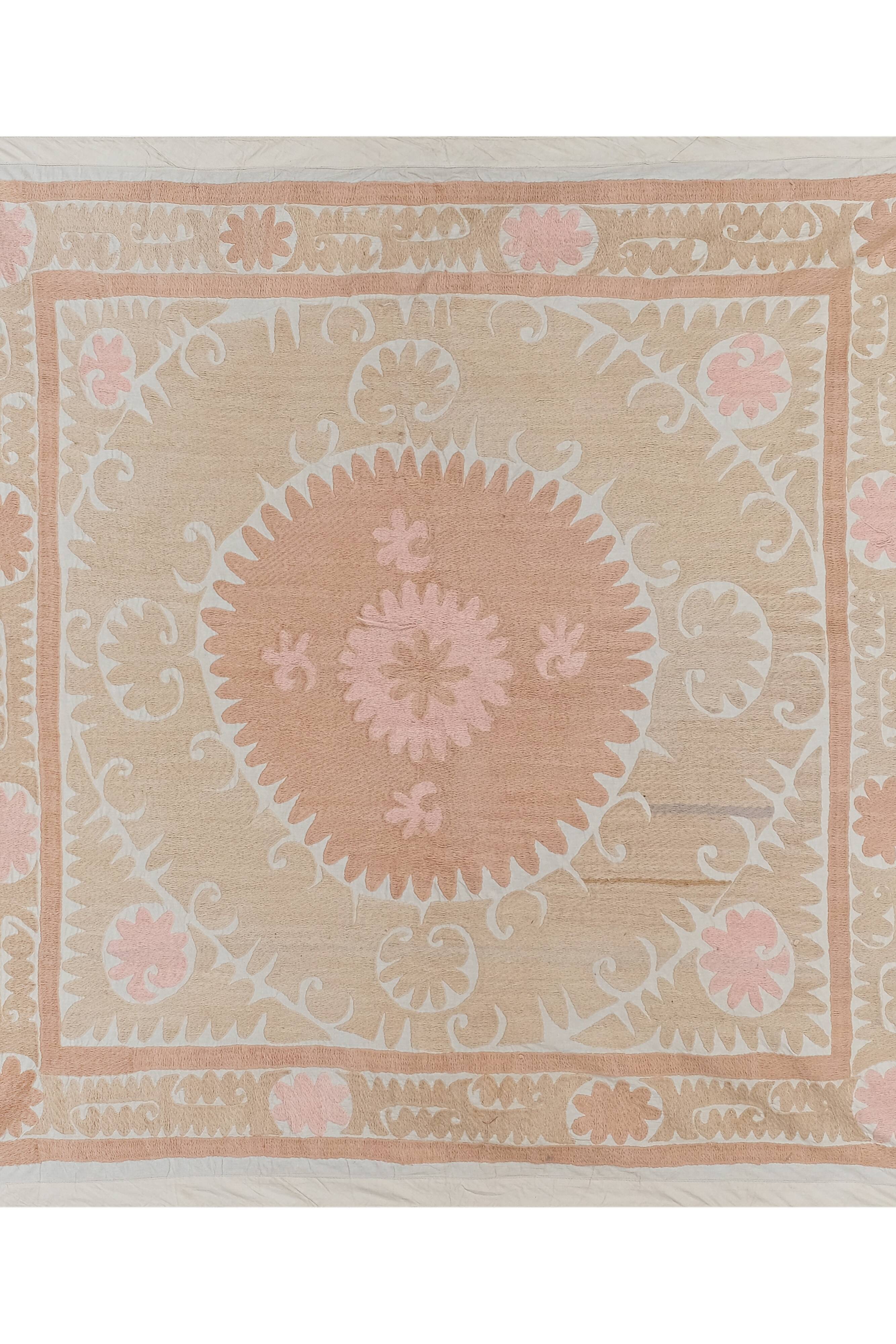 Suzani tapestry 135x137 cm