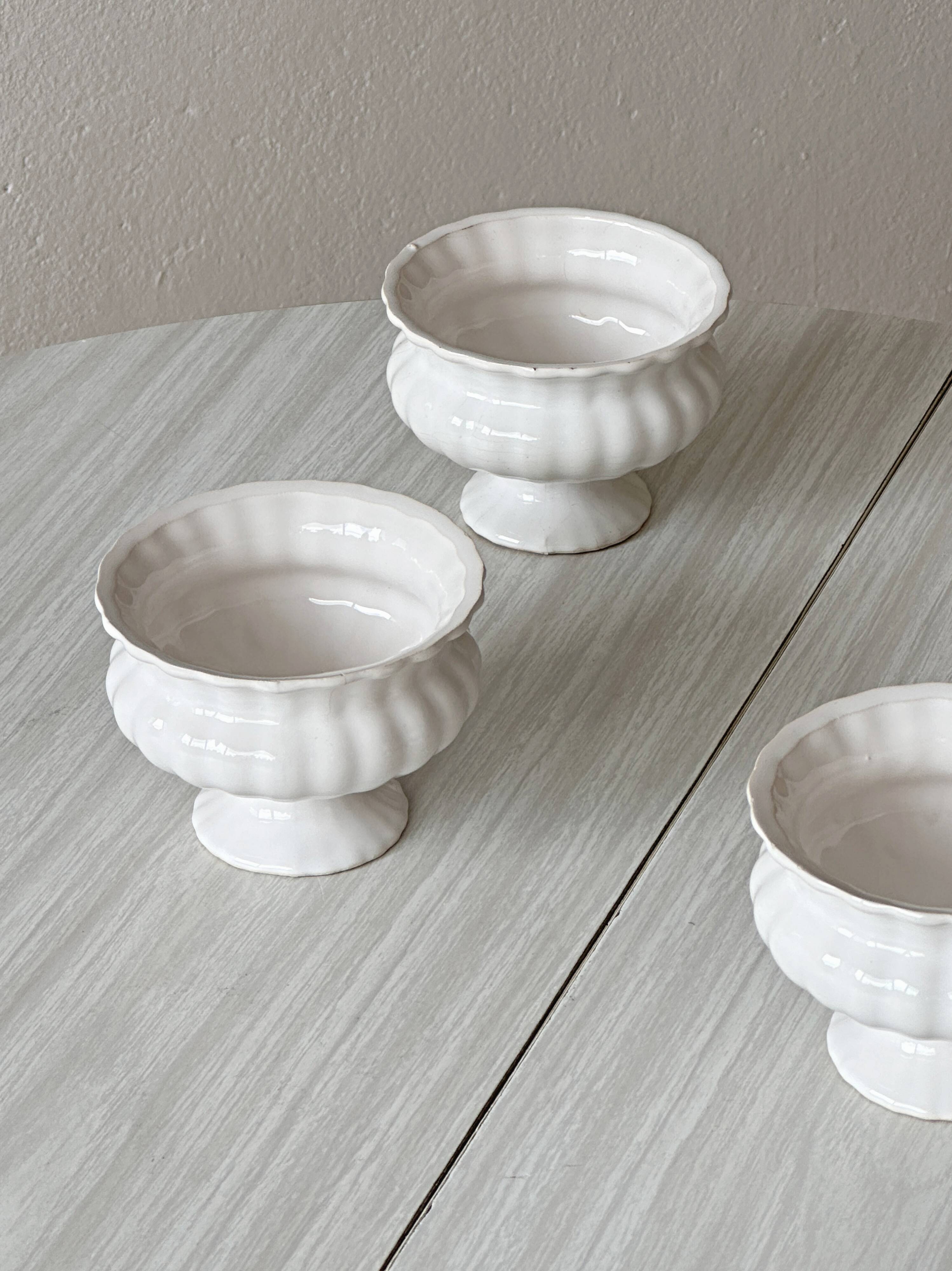 Lot trois cache-pots céramique blanche