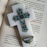 Croix Bénitier en Onyx et émail cloisonné