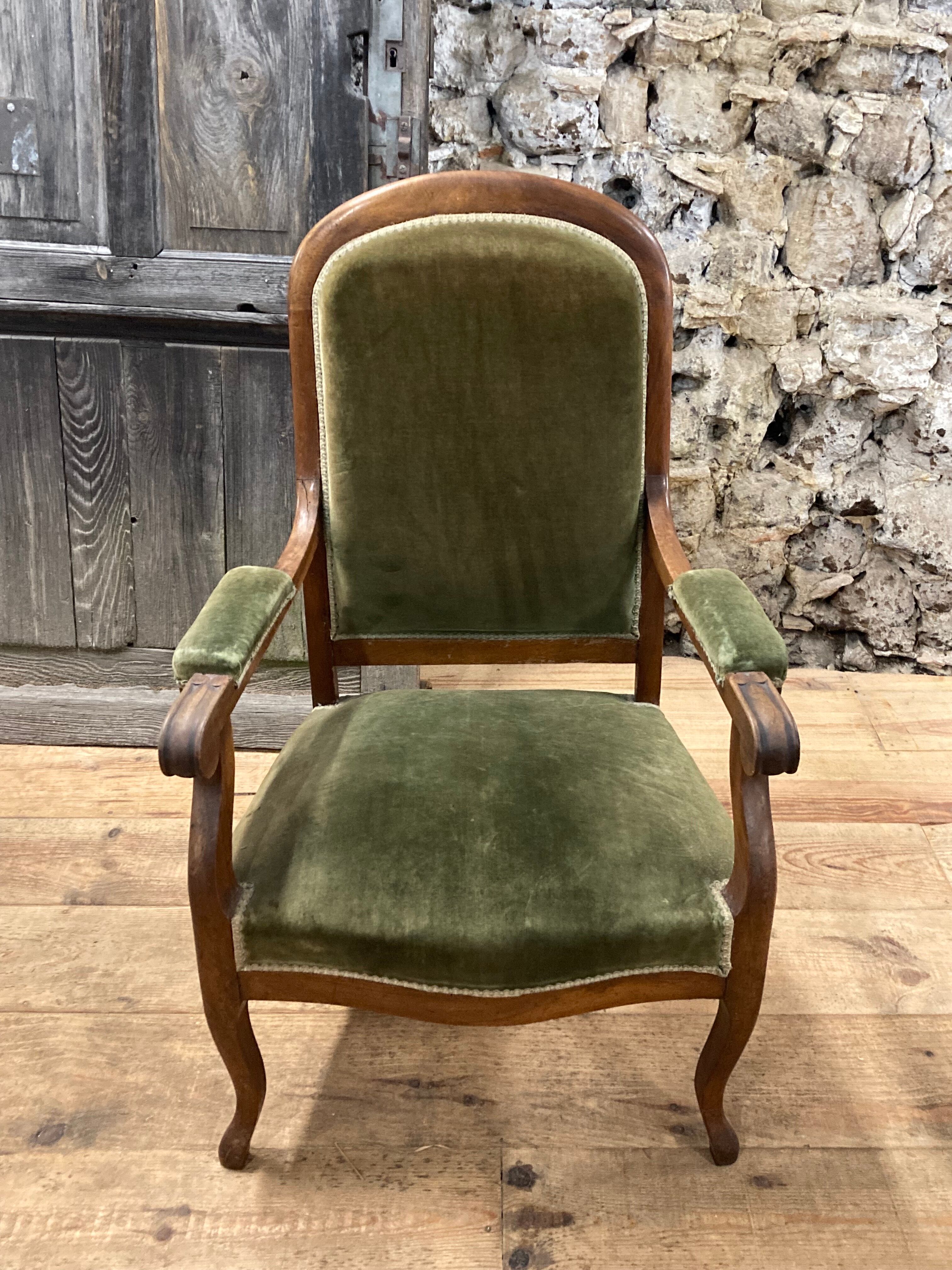 Antique Voltaire armchair in wood and green velvet Louis Philippe